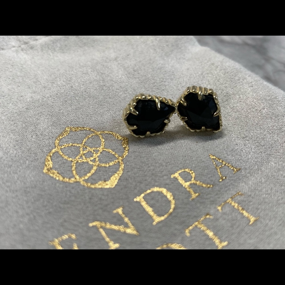 Kendra Scott Tessa stud earrings in gold/black